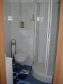 Dusch-WC im Erdgeschoss...(450x600)